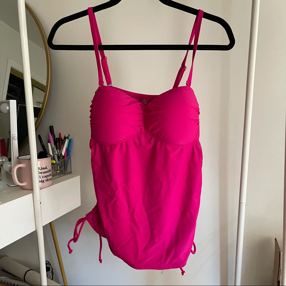 Dippin Daisys Fuchsia Pink Padded Swim Top